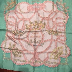 SOLD Hermes 90cm scarf